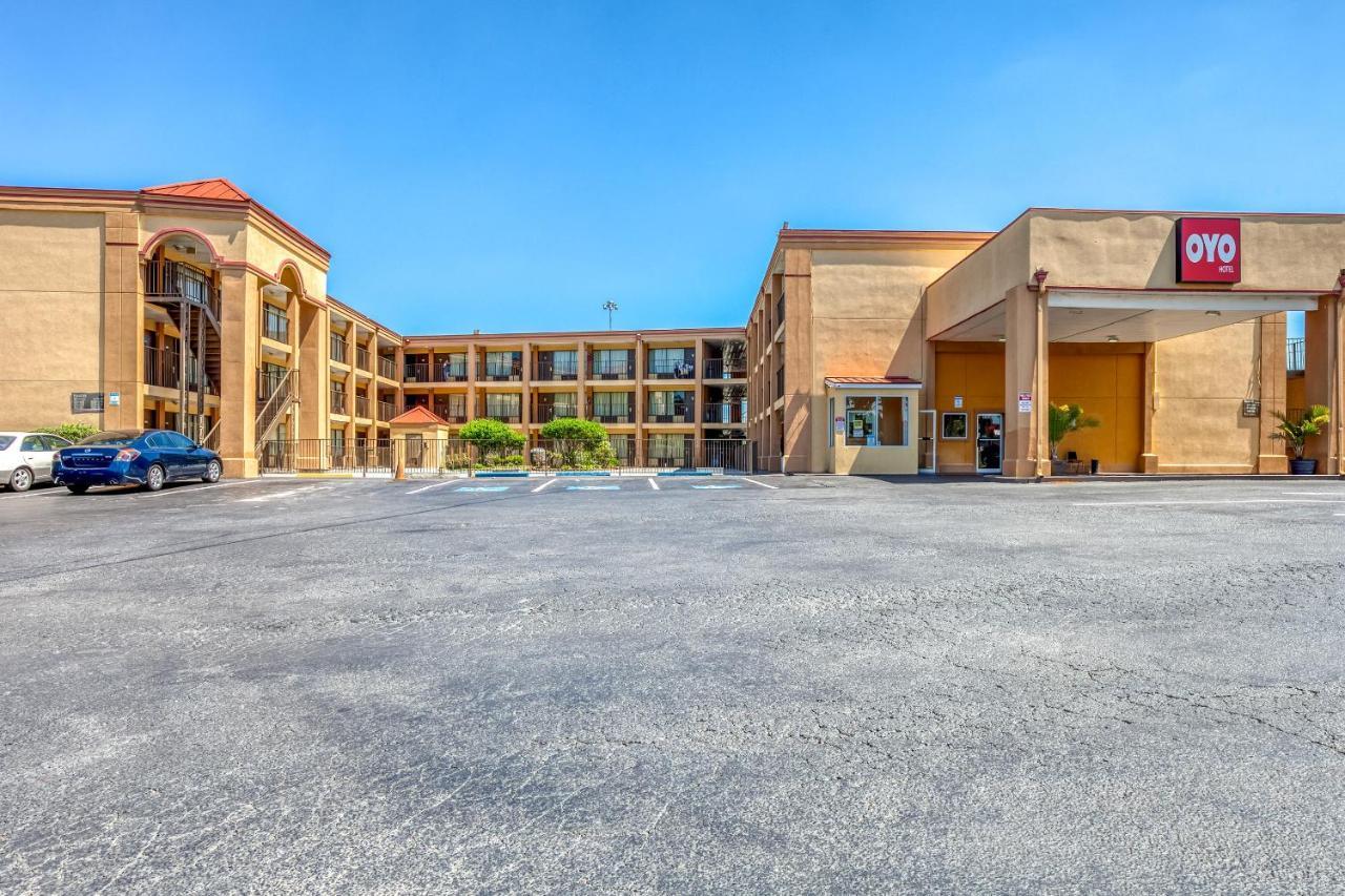 Oyo Hotel Decatur I-20 East & Wesley Club Dr Exterior photo