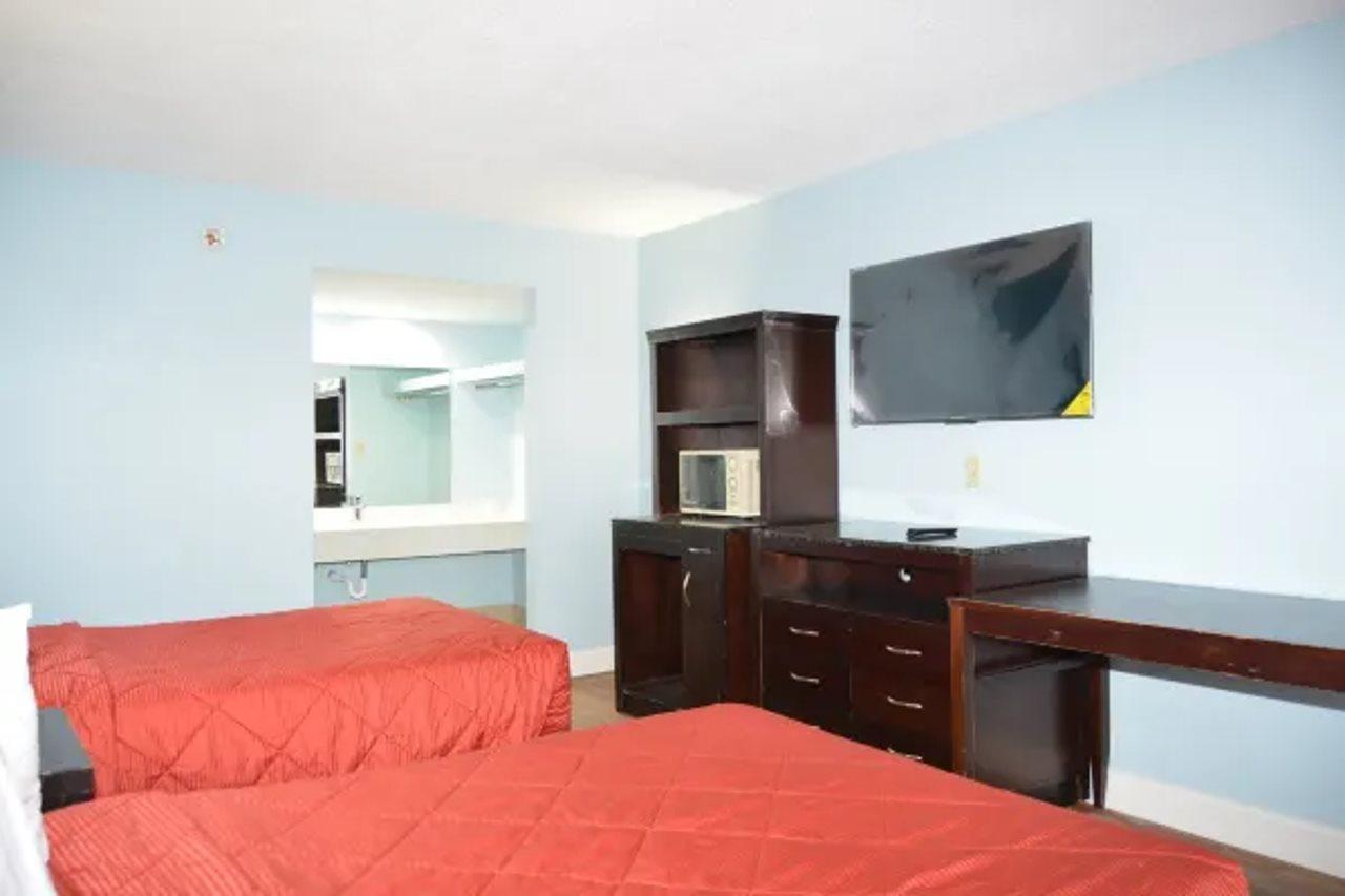 Oyo Hotel Decatur I-20 East & Wesley Club Dr Exterior photo